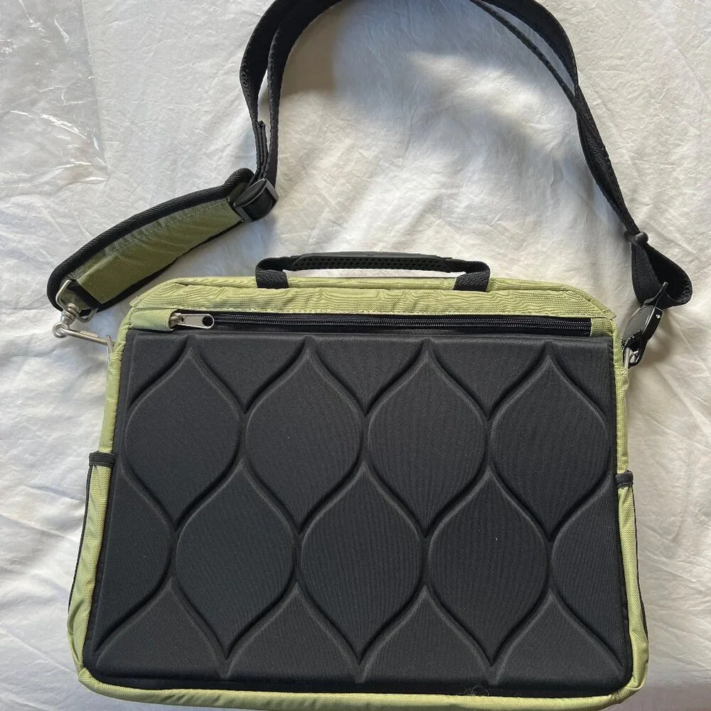 Pacsafe Anti-theft CourierSafe 100 messenger bag in sage green